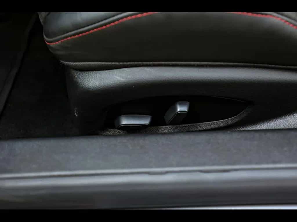 Chevrolet Camaro ZL1 6.2 V8 RWD°BOSE°KAM°HUD°CARBON°RECARO 11/2020-photo-25