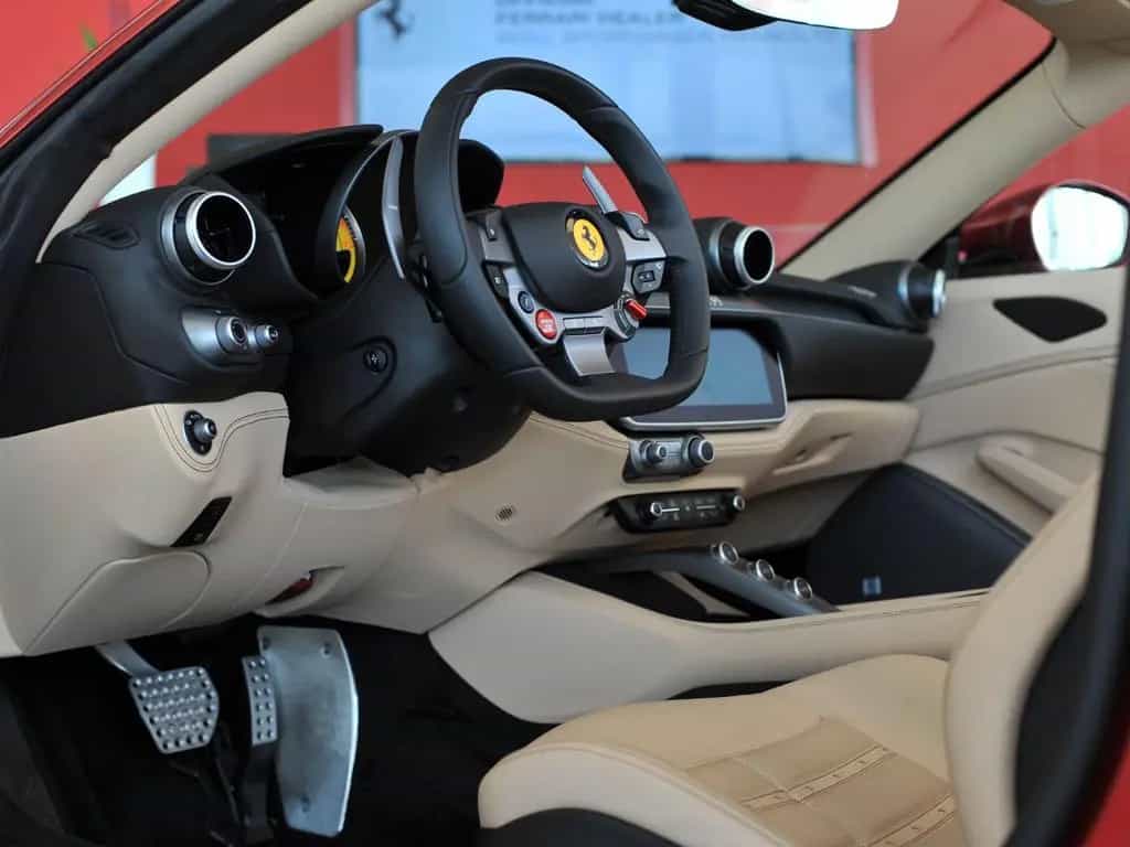Ferrari Portofino MagneRide*JBL*Sabbia-Interior*Daytona* 04/2019-photo-17