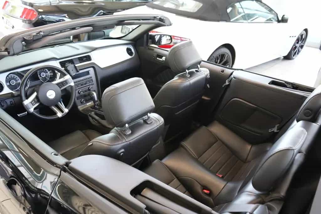 Ford Mustang 3.7l V6 Cabrio *Saubere Historie/Carfax* 06/2012-photo-8