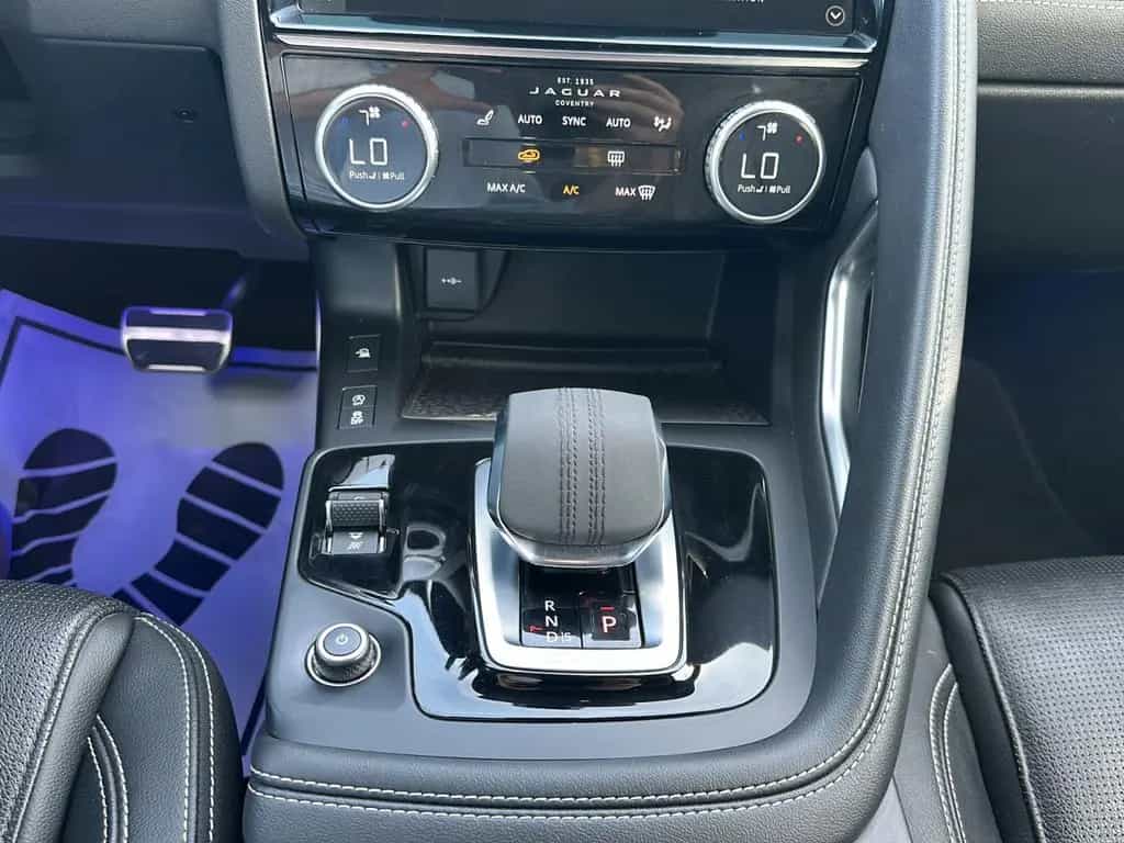 Jaguar E-Pace *R-Dynamic*AWD*360Kam*Black*LED*AHK*Virtu 08/2021-photo-37