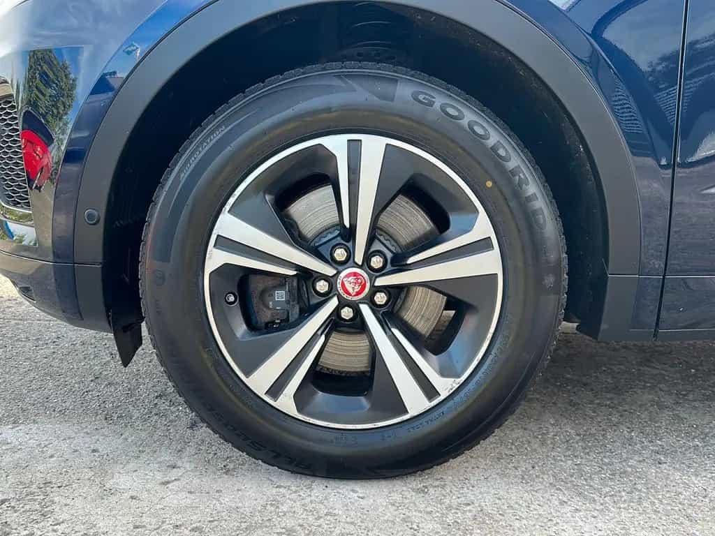 Jaguar E-Pace *R-Dynamic*AWD*360Kam*Black*LED*AHK*Virtu 08/2021-photo-42