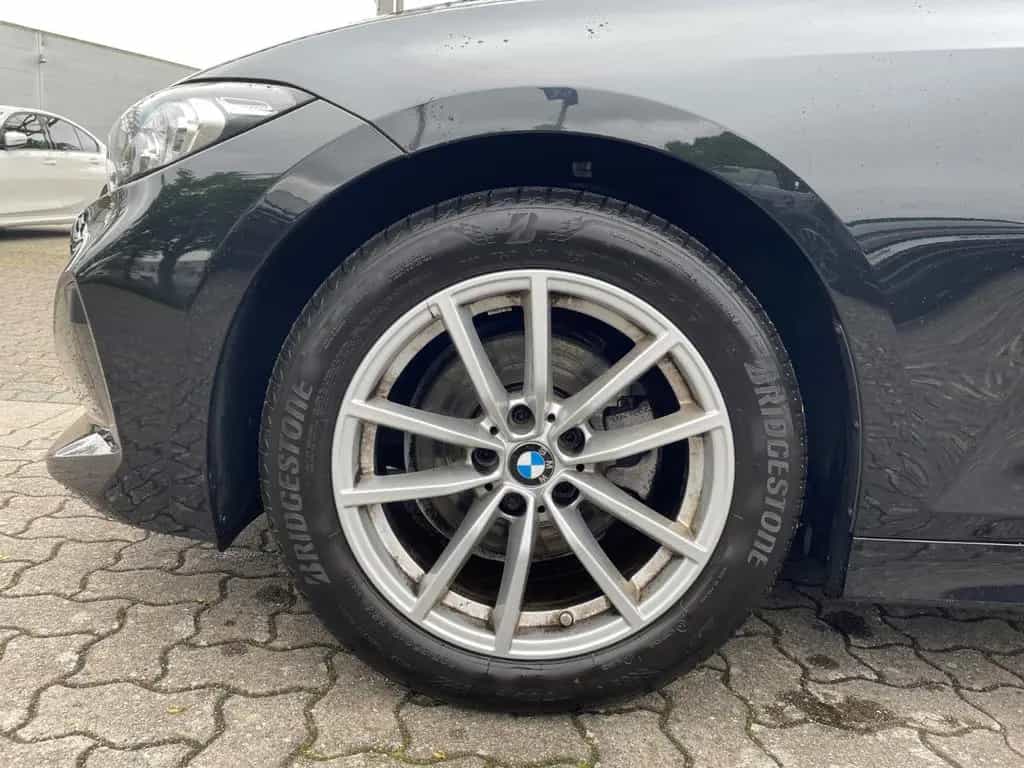 BMW 320 d Touring Driving Ass. PDC AHK Klima DAB 03/2023-photo-12