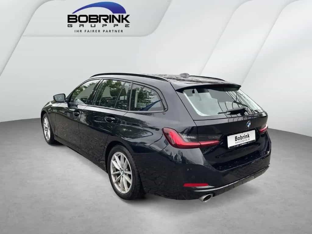 BMW 320 d Touring Driving Ass. PDC AHK Klima DAB 03/2023-photo-4
