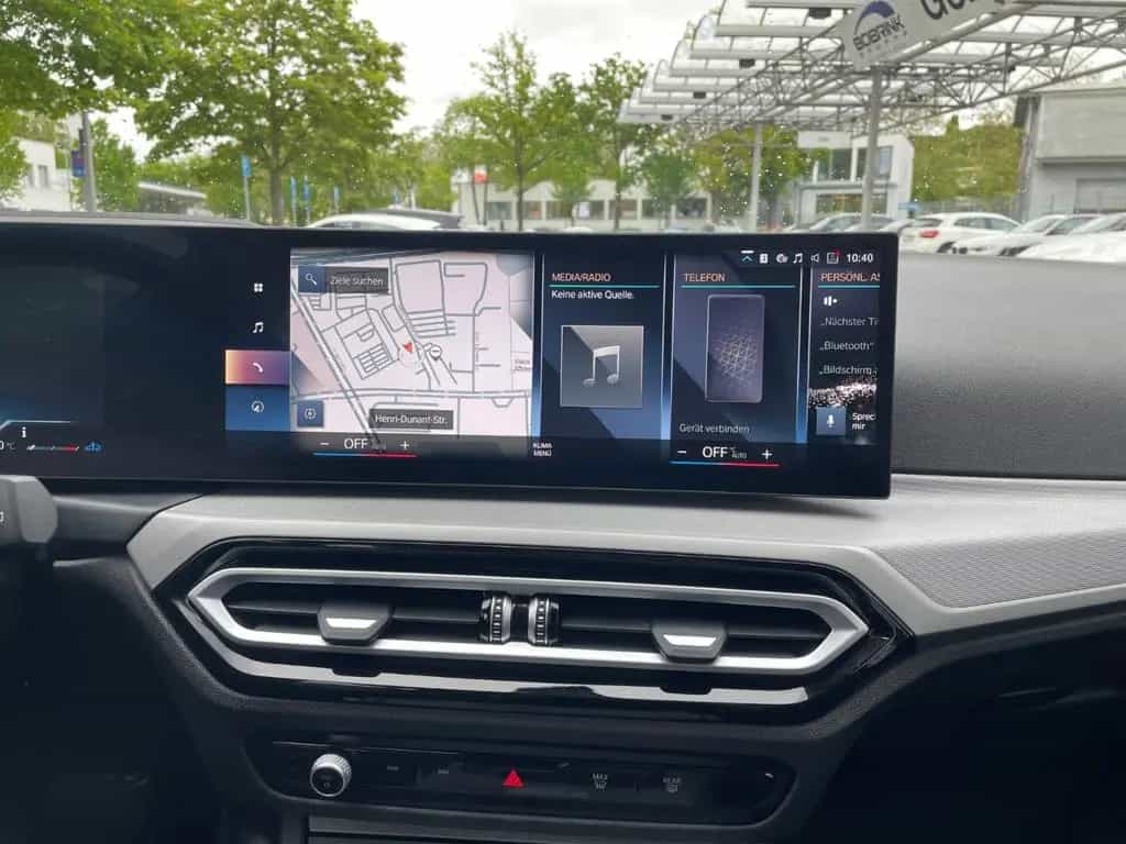 BMW 320 d Touring Driving Ass. PDC AHK Klima DAB 03/2023-photo-9