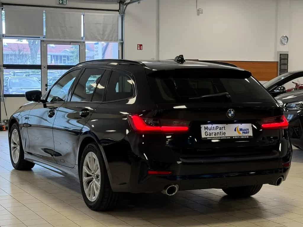 BMW 320 xd Advan/Aut/Navi/SportSitz/SitzHeiz/LED/PDC 06/2022-photo-1