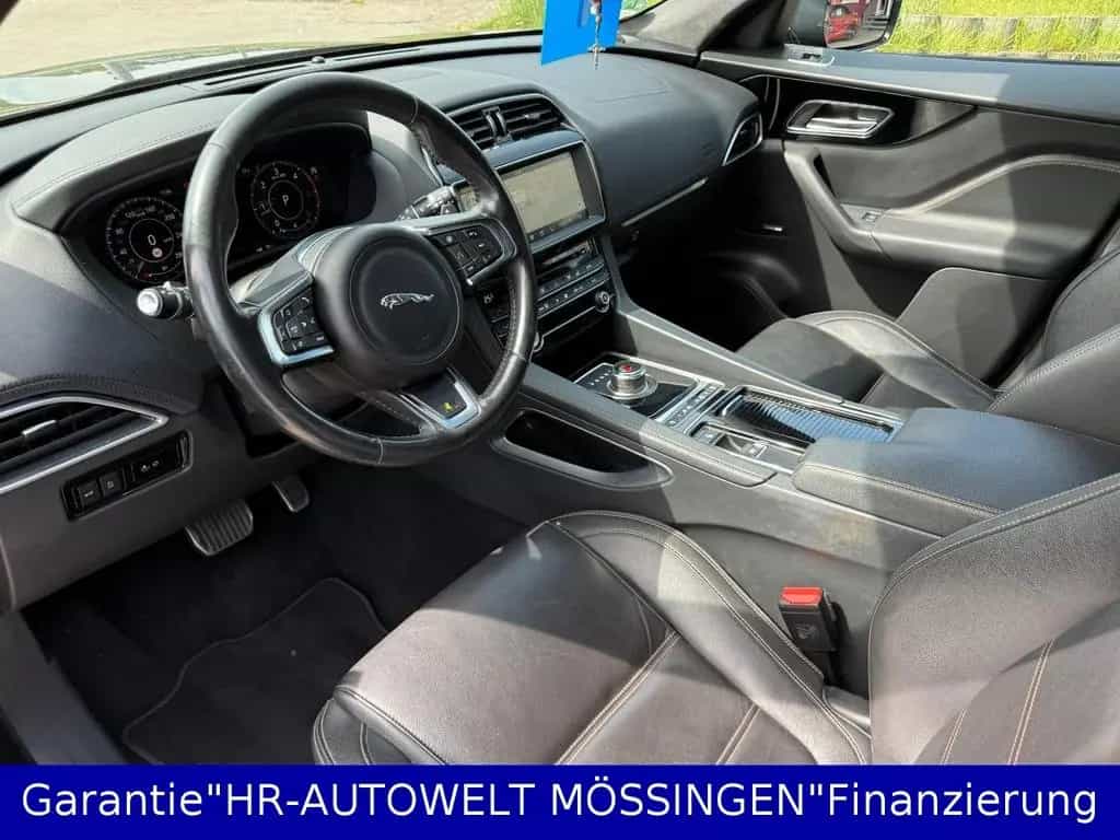 Jaguar F-Pace PrestigeAWD*R-SPORT*AHK*LEDER*360° KAMERA 06/2019-photo-20