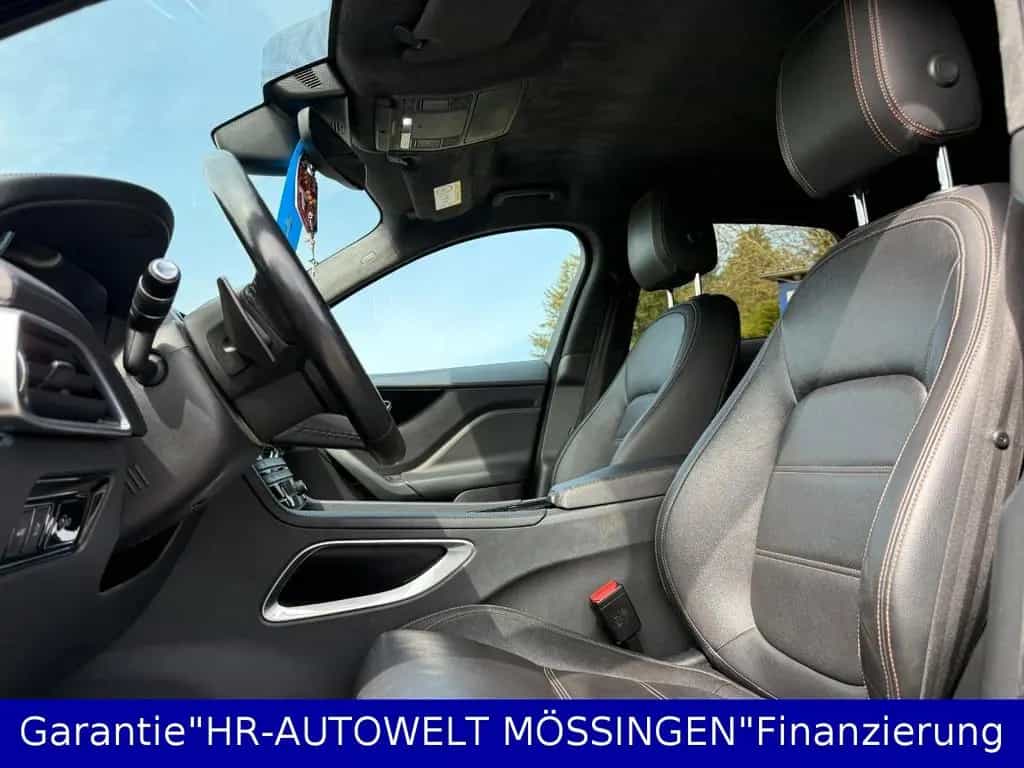 Jaguar F-Pace PrestigeAWD*R-SPORT*AHK*LEDER*360° KAMERA 06/2019-photo-21