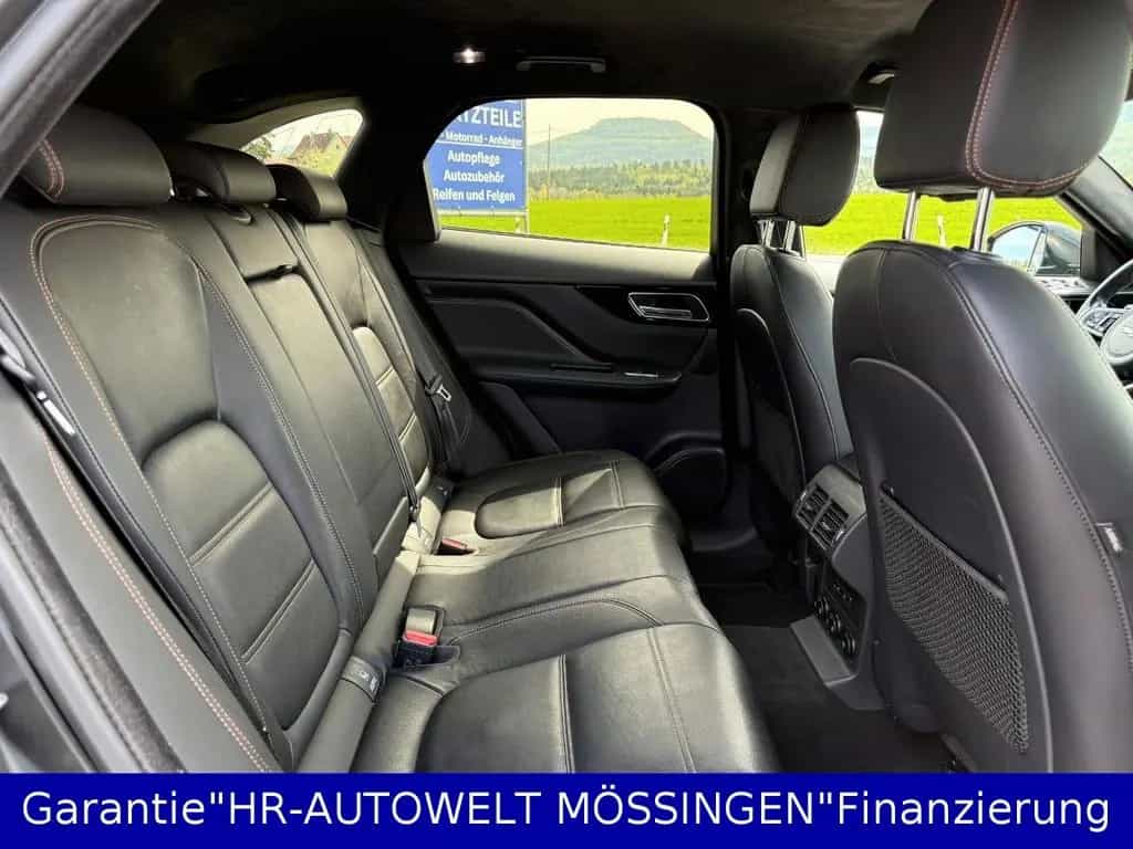 Jaguar F-Pace PrestigeAWD*R-SPORT*AHK*LEDER*360° KAMERA 06/2019-photo-23
