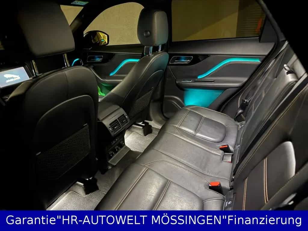 Jaguar F-Pace PrestigeAWD*R-SPORT*AHK*LEDER*360° KAMERA 06/2019-photo-30