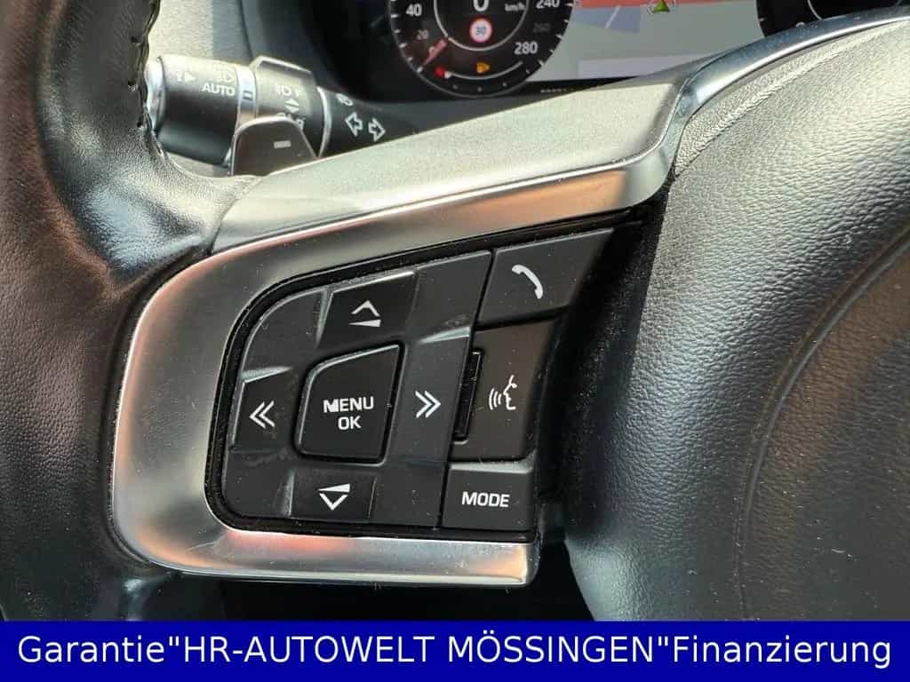 Jaguar F-Pace PrestigeAWD*R-SPORT*AHK*LEDER*360° KAMERA 06/2019-photo-42