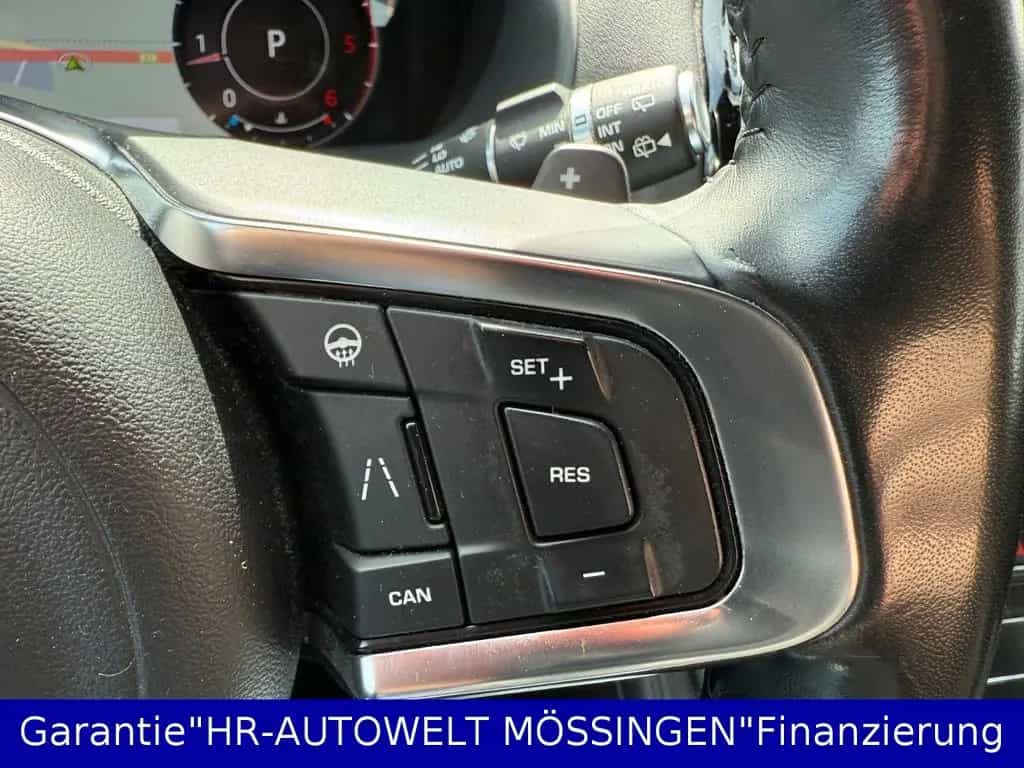 Jaguar F-Pace PrestigeAWD*R-SPORT*AHK*LEDER*360° KAMERA 06/2019-photo-43