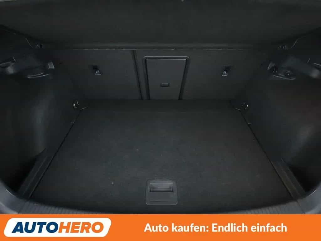 Volkswagen Golf VII 1.5 TSI ACT Highline BM*NAVI*LED*ACC* 03/2019-photo-17