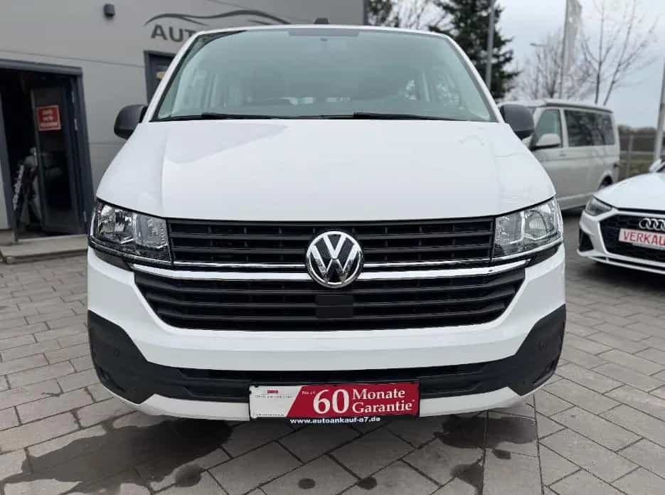 Volkswagen Transporter Multivan Family *1.HAND/7.SITZER/AHK* 12/2020-photo-1