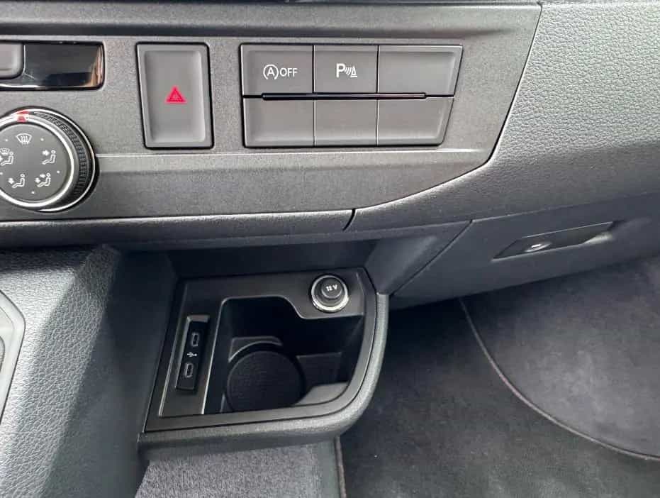 Volkswagen Transporter Multivan Family *1.HAND/7.SITZER/AHK* 12/2020-photo-14
