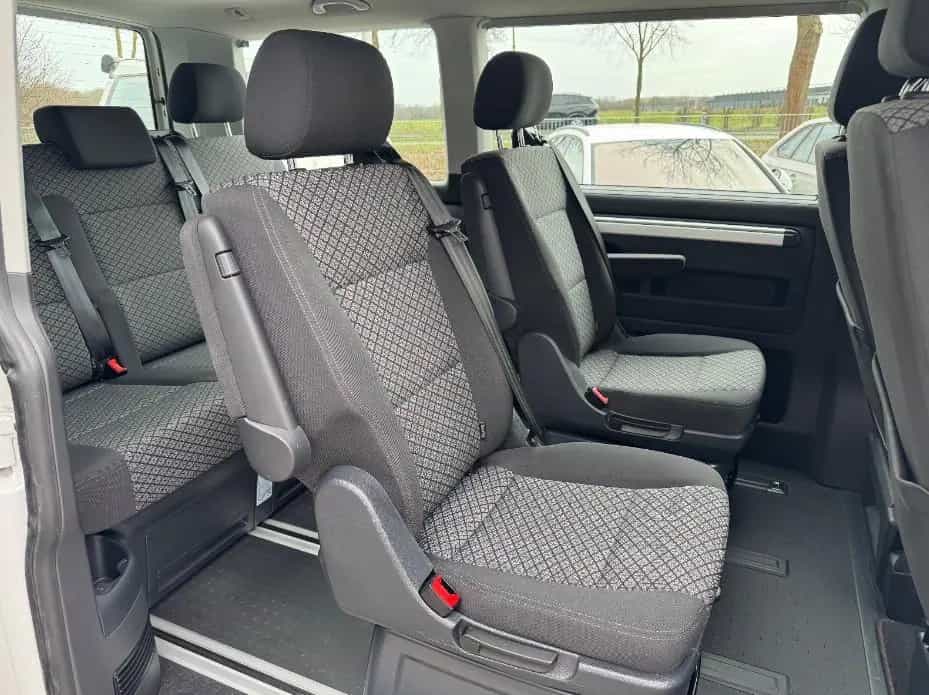 Volkswagen Transporter Multivan Family *1.HAND/7.SITZER/AHK* 12/2020-photo-16