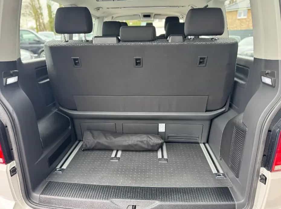 Volkswagen Transporter Multivan Family *1.HAND/7.SITZER/AHK* 12/2020-photo-18