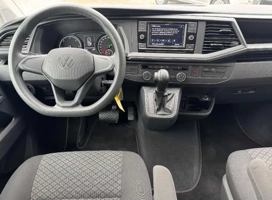 Volkswagen Transporter Multivan Family *1.HAND/7.SITZER/AHK* 12/2020-photo-8