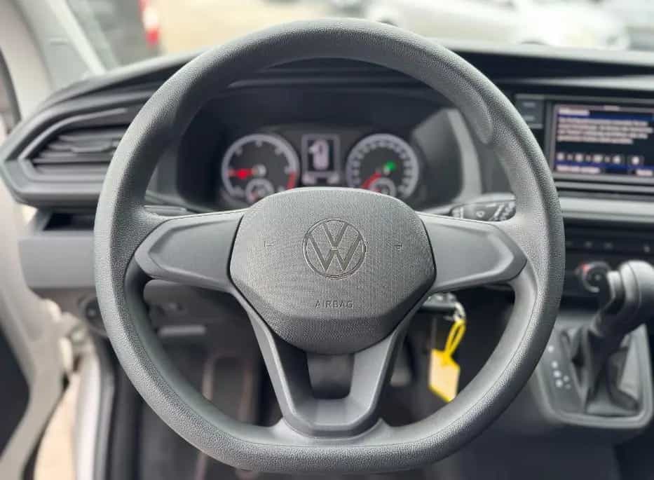 Volkswagen Transporter Multivan Family *1.HAND/7.SITZER/AHK* 12/2020-photo-9