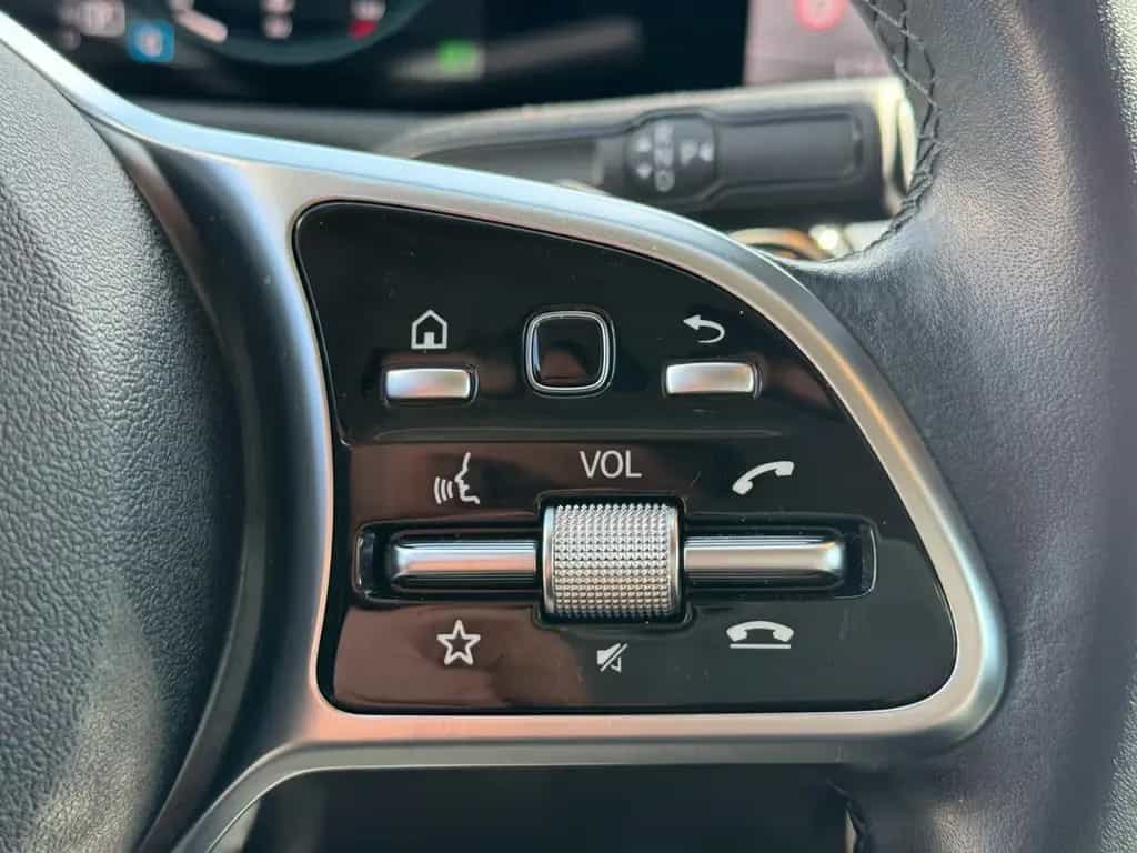 Mercedes-Benz A-Class 250 Garantie *nur 35000 Km*Keyless *Memory*AMG 12/2019-photo-24