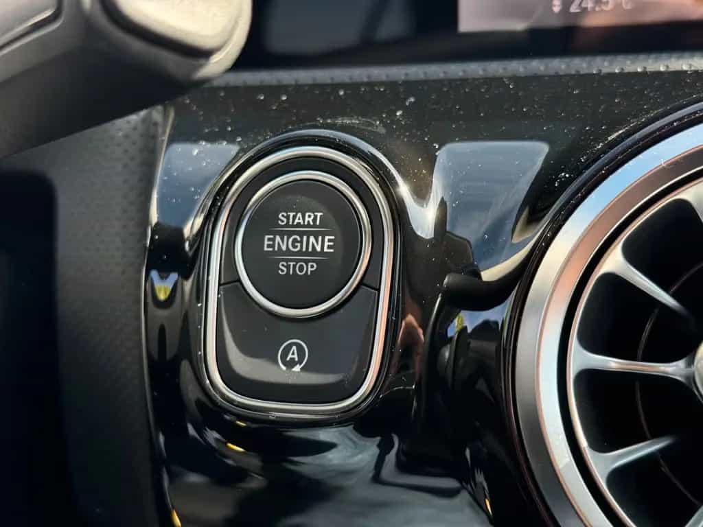Mercedes-Benz A-Class 250 Garantie *nur 35000 Km*Keyless *Memory*AMG 12/2019-photo-32