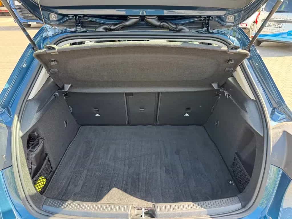 Mercedes-Benz A-Class 250 Garantie *nur 35000 Km*Keyless *Memory*AMG 12/2019-photo-7