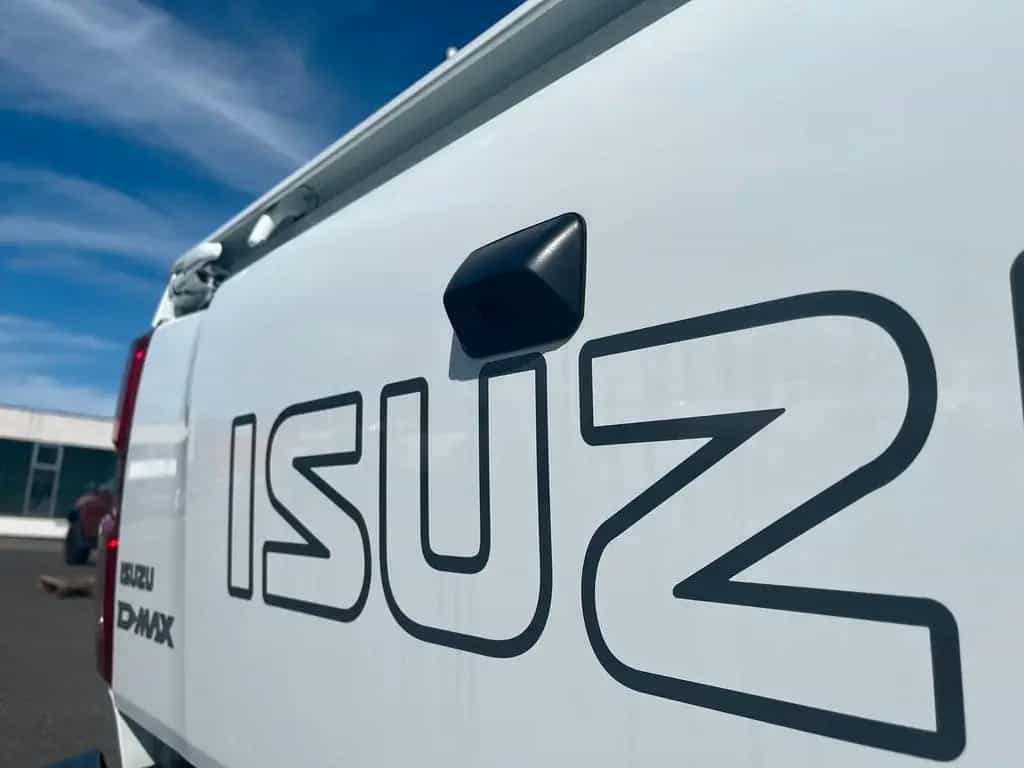 Isuzu D-Max Space Cab L AT neues Modell +SOFORT+ null-photo-32
