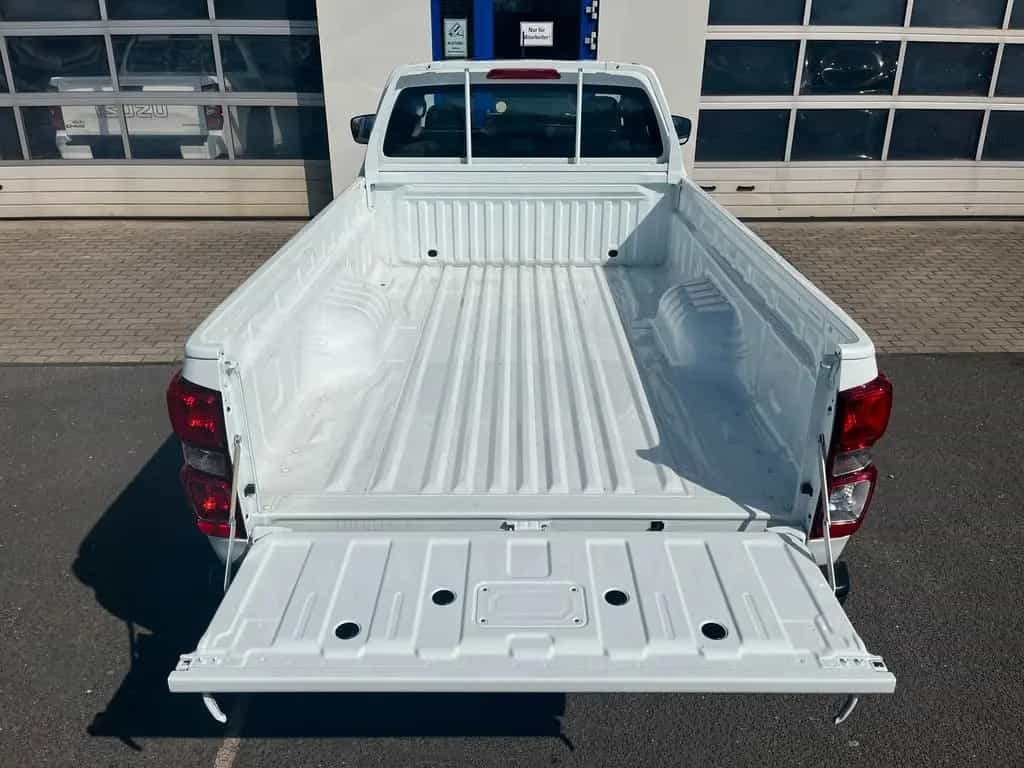 Isuzu D-Max Space Cab L AT neues Modell +SOFORT+ null-photo-33