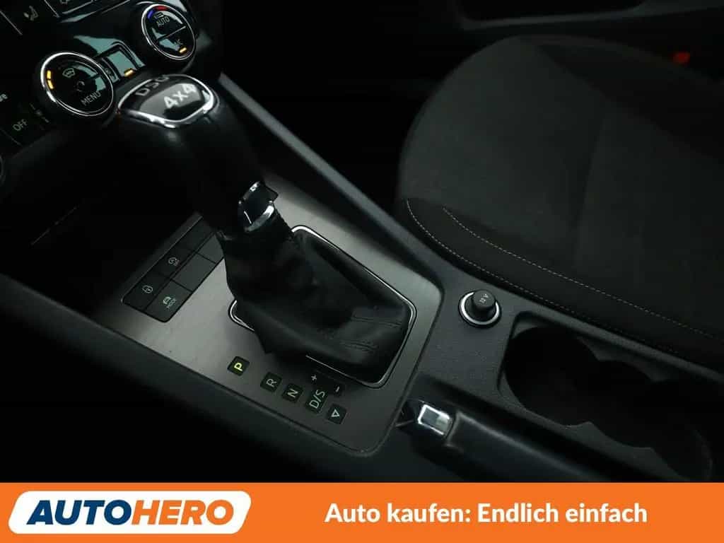 Skoda Octavia 2.0 TSI Soleil 4x4 Aut.*NAVI*ACC*CANTON* 11/2019-photo-22