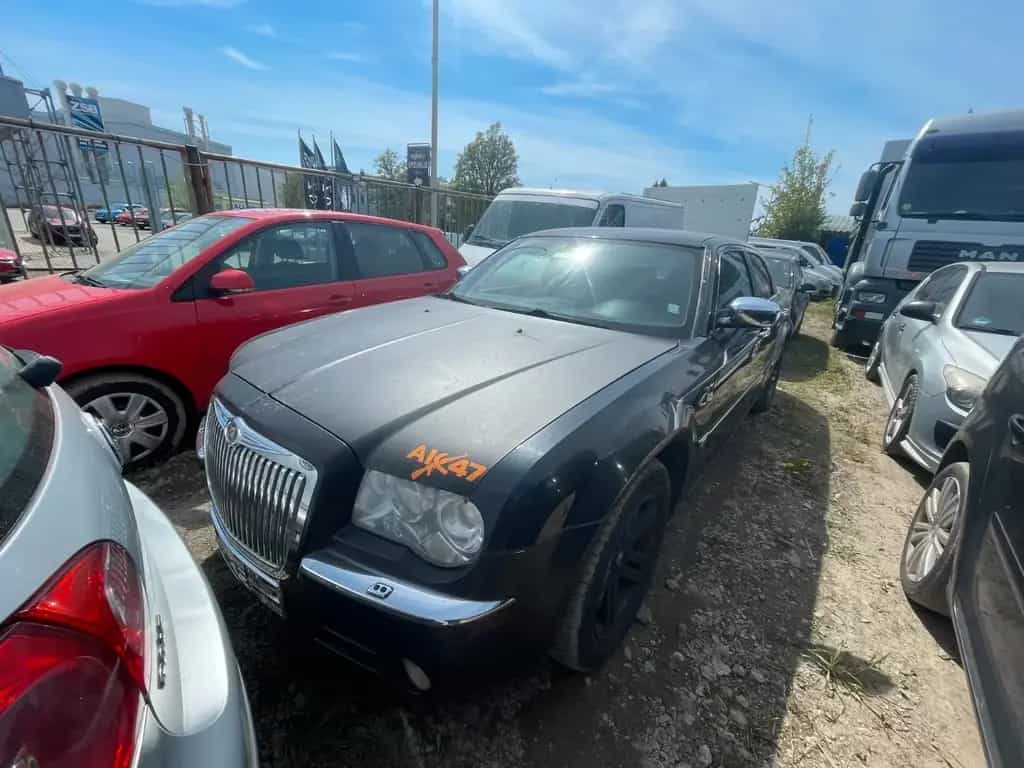 Chrysler 300C 3.5 09/2004-photo-0