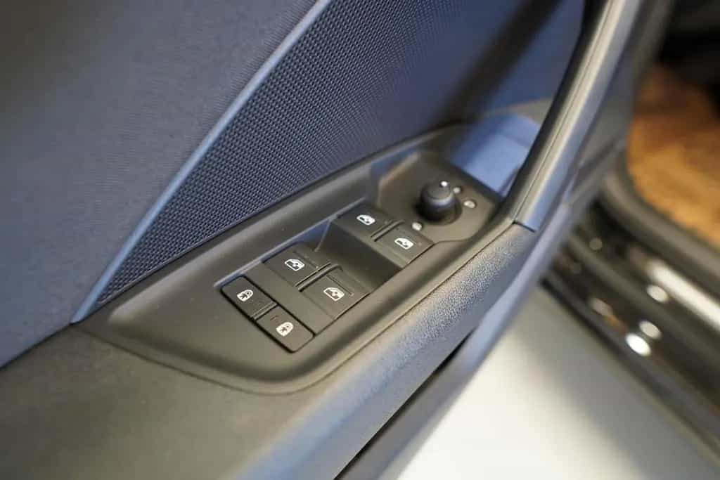 Audi A3 SB 30 TFSI S-tr. "SITZH*NAVI*VIRTUAL*AVV*L 02/2021-photo-13