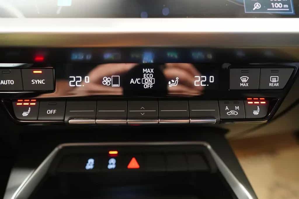 Audi A3 SB 30 TFSI S-tr. "SITZH*NAVI*VIRTUAL*AVV*L 02/2021-photo-33
