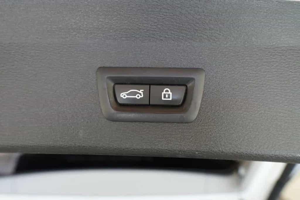 BMW X1 sDrive18d Aut. "R-KAM*LED*NAVI"CARPLAY" 07/2018-photo-16