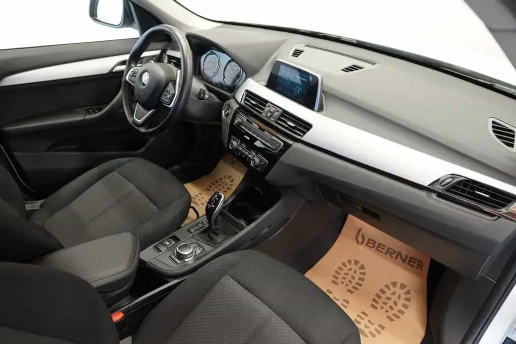 BMW X1 sDrive18d Aut. "R-KAM*LED*NAVI"CARPLAY" 07/2018-photo-18