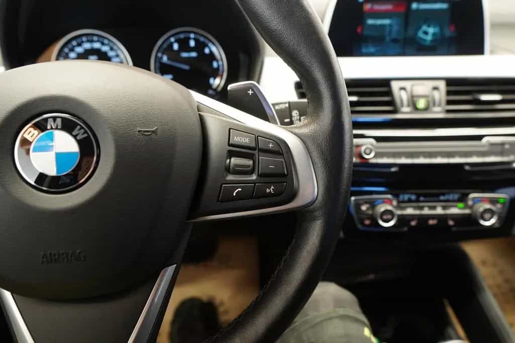 BMW X1 sDrive18d Aut. "R-KAM*LED*NAVI"CARPLAY" 07/2018-photo-23