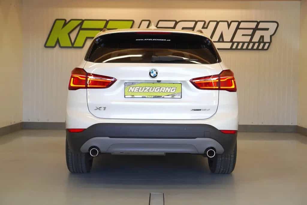 BMW X1 sDrive18d Aut. "R-KAM*LED*NAVI"CARPLAY" 07/2018-photo-4