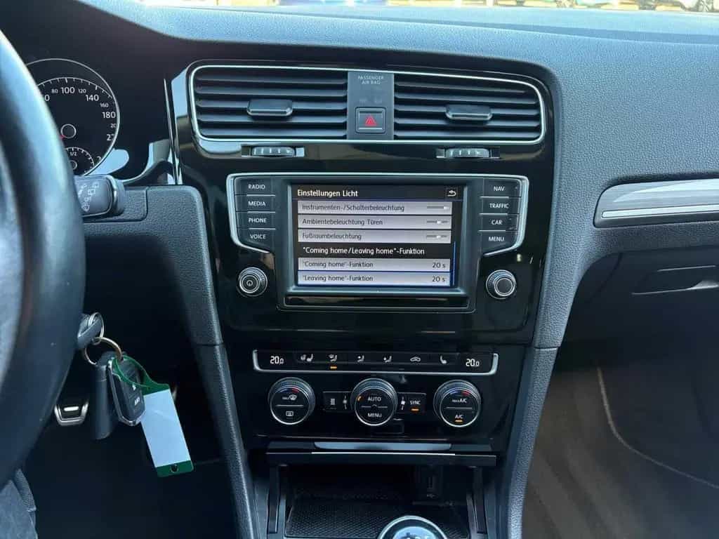 Volkswagen Golf Variant 1.4 TSI Comfortline Garantie Navi S 09/2016-photo-28
