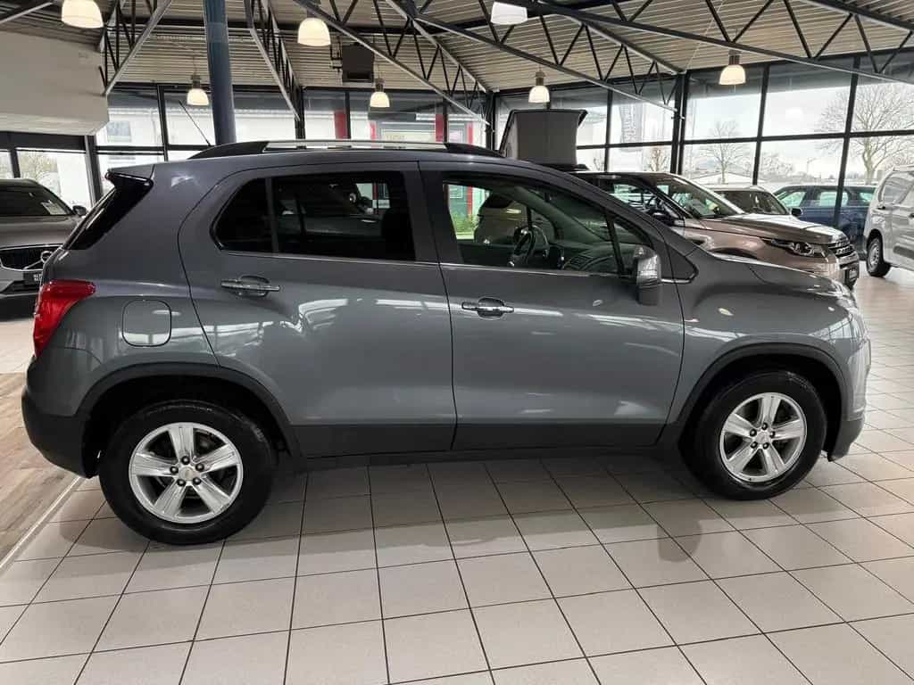 Chevrolet Trax 10/2013-photo-4