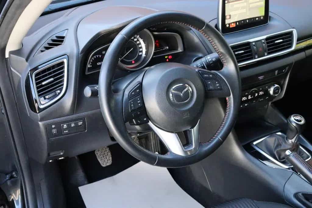 Mazda 3 Lim. 2.0 Center-Line Navi Sitzheizung PDC 03/2016-photo-15