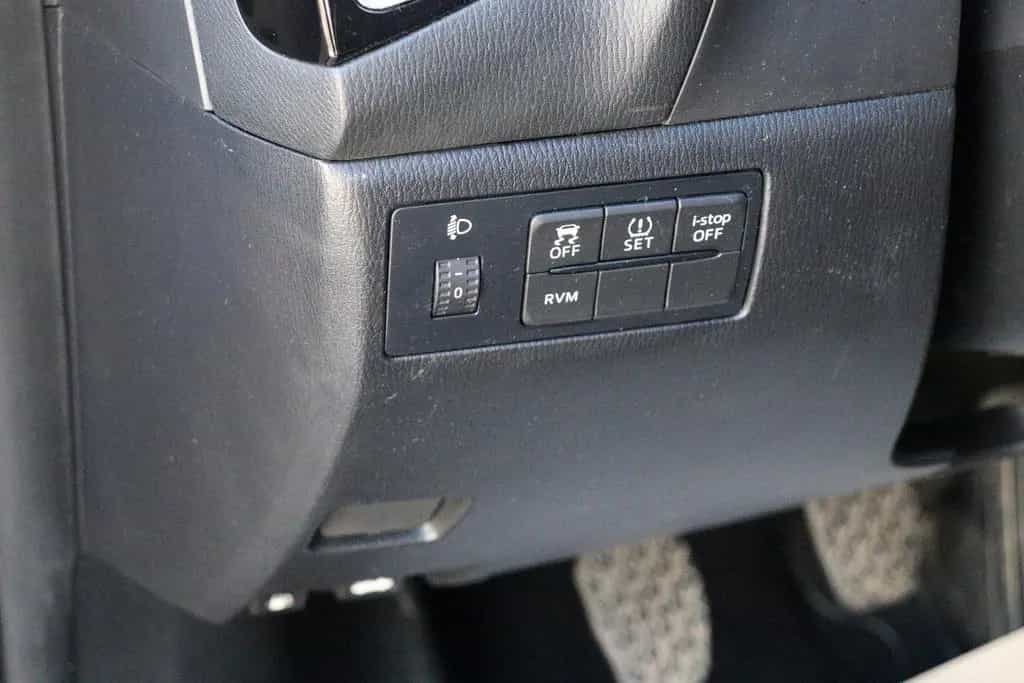 Mazda 3 Lim. 2.0 Center-Line Navi Sitzheizung PDC 03/2016-photo-17