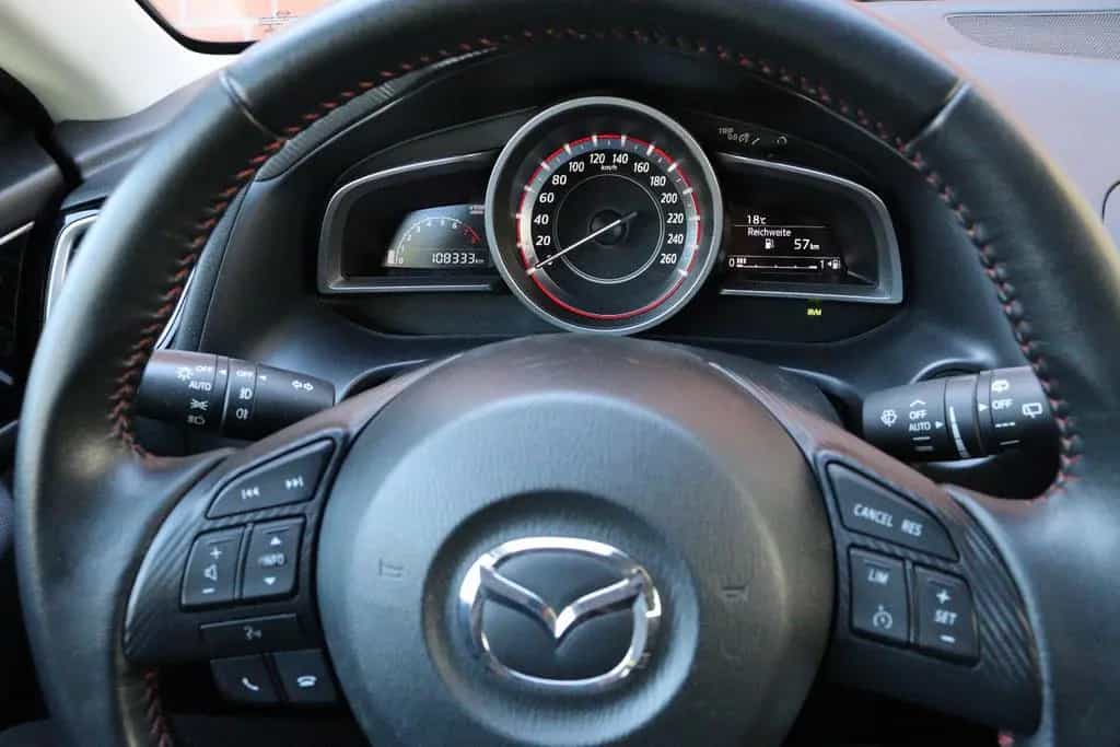 Mazda 3 Lim. 2.0 Center-Line Navi Sitzheizung PDC 03/2016-photo-23