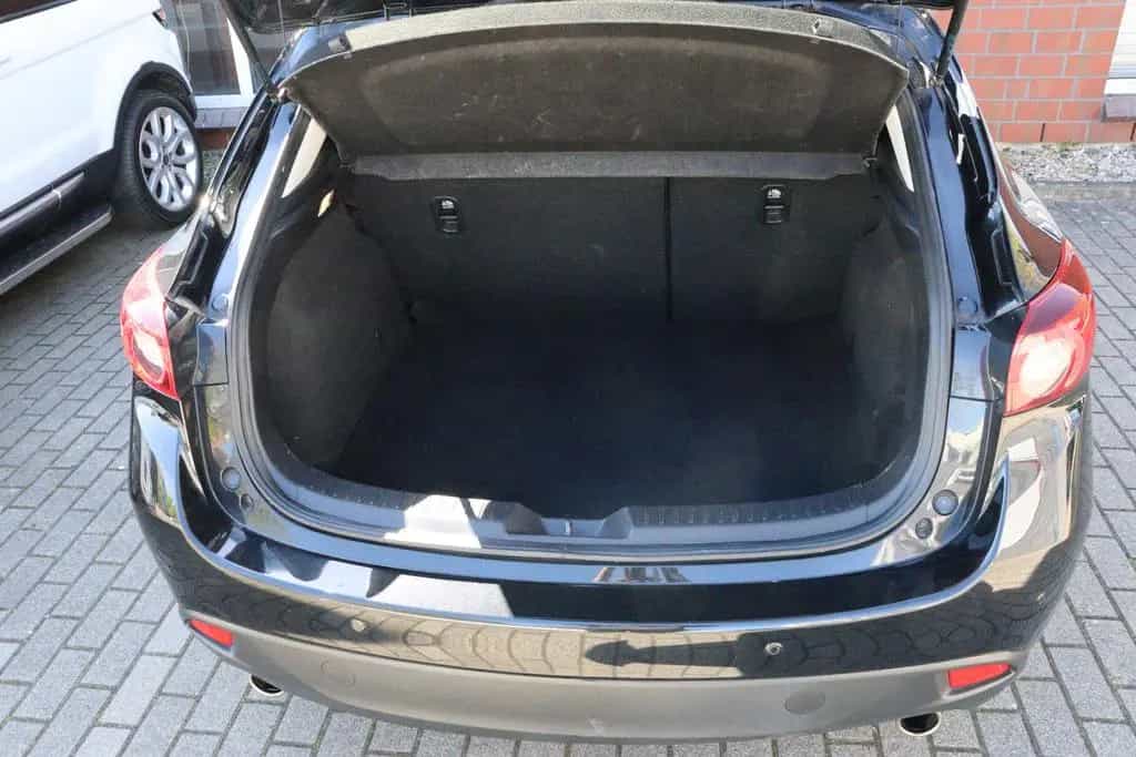 Mazda 3 Lim. 2.0 Center-Line Navi Sitzheizung PDC 03/2016-photo-8