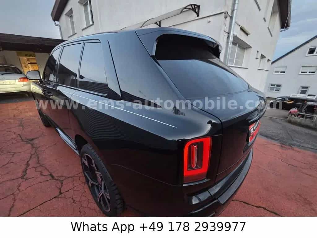 Rolls-Royce Cullinan Black Badge *Model 2026* SERIES II 11/2025-photo-2