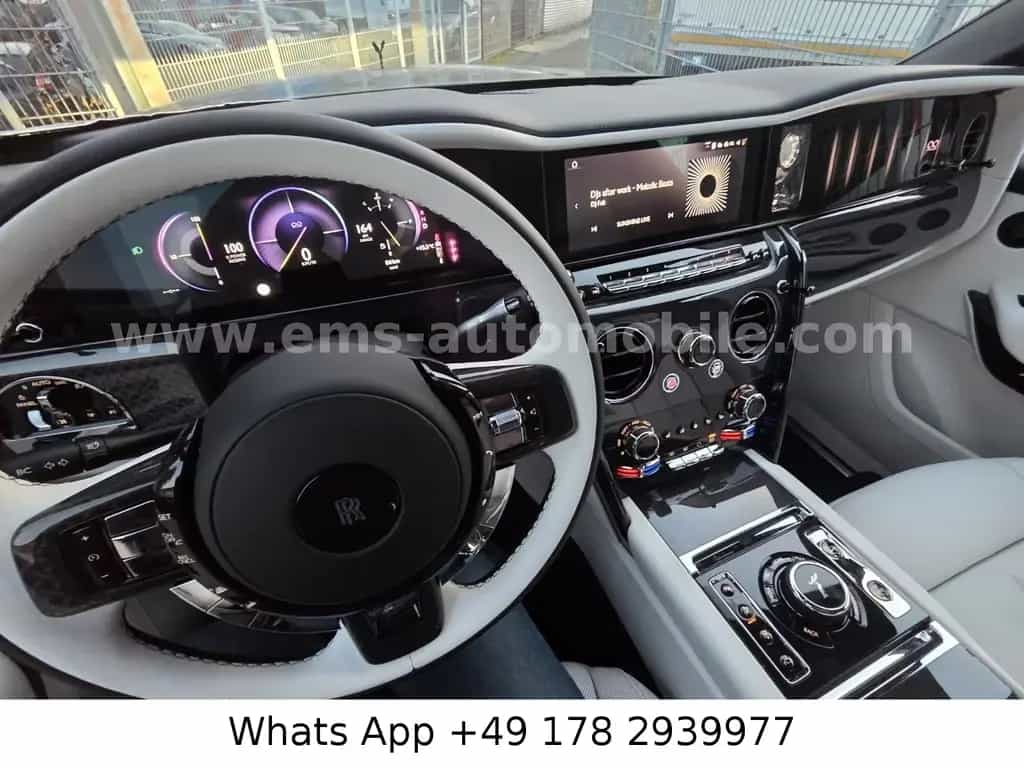 Rolls-Royce Cullinan Black Badge *Model 2026* SERIES II 11/2025-photo-5