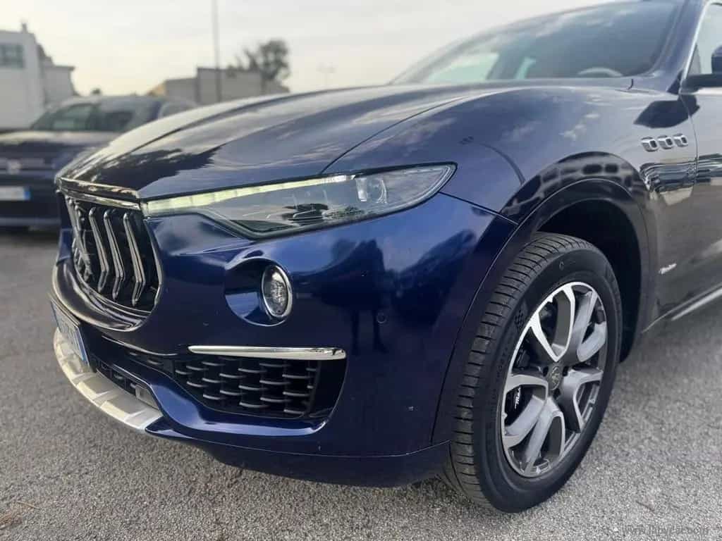 Maserati Levante MASERATI Levante V6 430 CV S AWD Granlusso 03/2019-photo-3