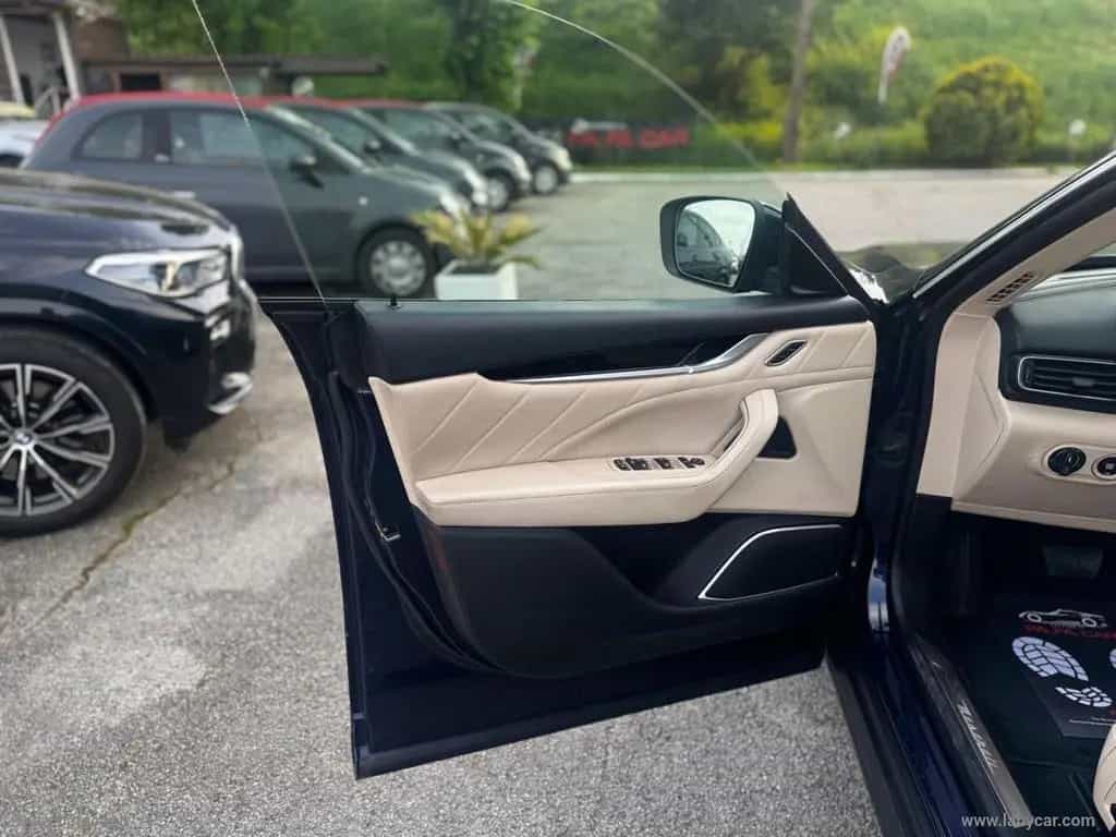Maserati Levante MASERATI Levante V6 430 CV S AWD Granlusso 03/2019-photo-5