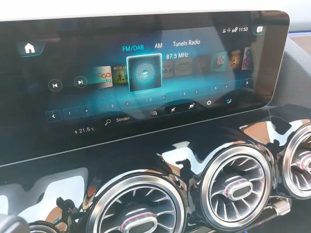 Mercedes-Benz B 200 1.Hd Pano KAMERA Ambiente 06/2019-photo-15