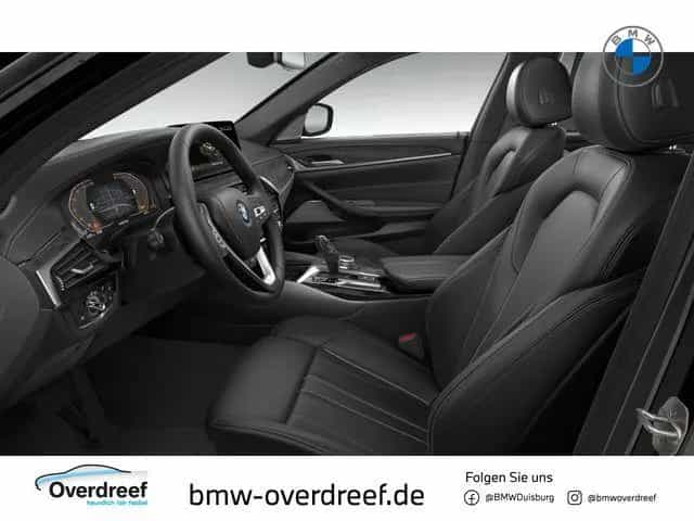 BMW 5 Series 520d xDrive Touring Luxury Line Innovationsp. 10/2022-photo-1
