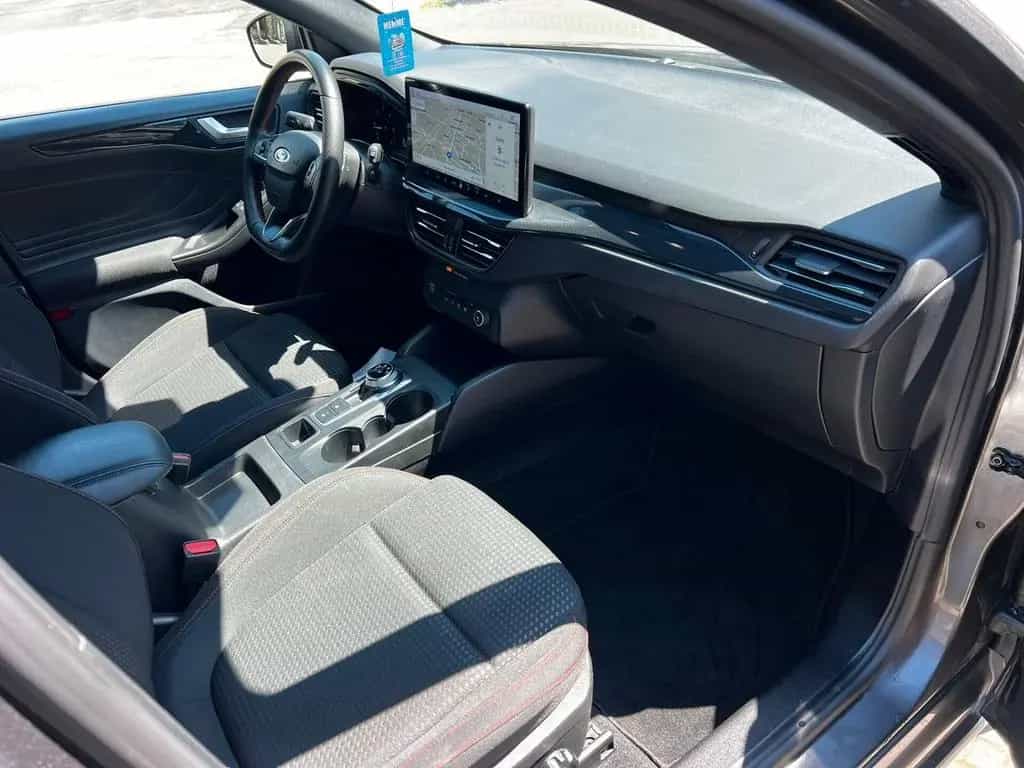 Other Ford Focus 1.5 EcoBlue 120 CV automatico SW ST-L 03/2023-photo-0