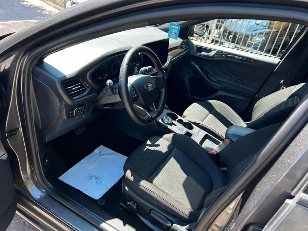 Other Ford Focus 1.5 EcoBlue 120 CV automatico SW ST-L 03/2023-photo-1