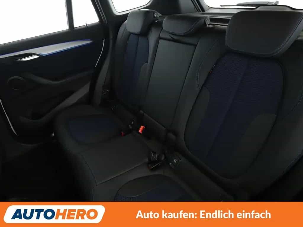 BMW X1 sDrive 18i M Sport Aut.*NAVI*CAM*LED*TEMPO* 03/2020-photo-12